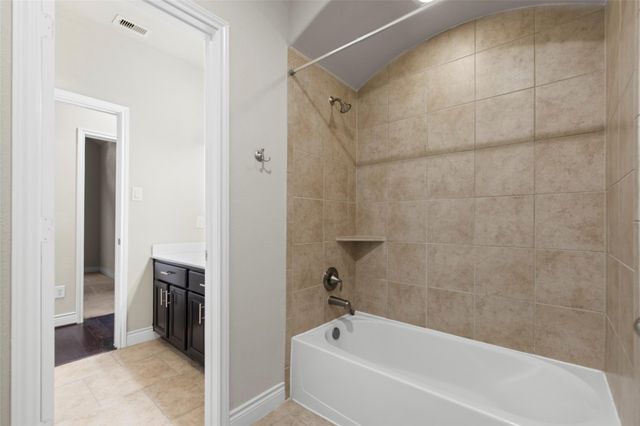 5619 S Denham Ridge Lane, Spring, TX 77389