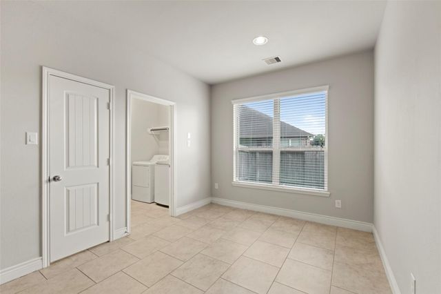 5619 S Denham Ridge Lane, Spring, TX 77389