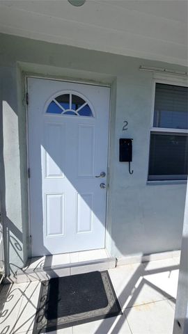 2213 LINCOLN Street 2, Hollywood, FL 33020