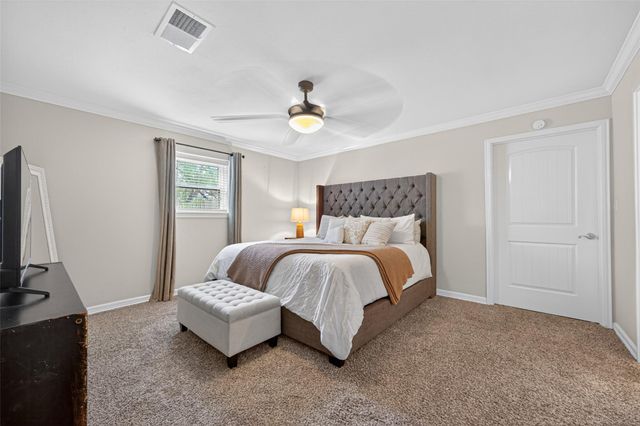 2306 Bunton Drive, El Campo, TX 77437