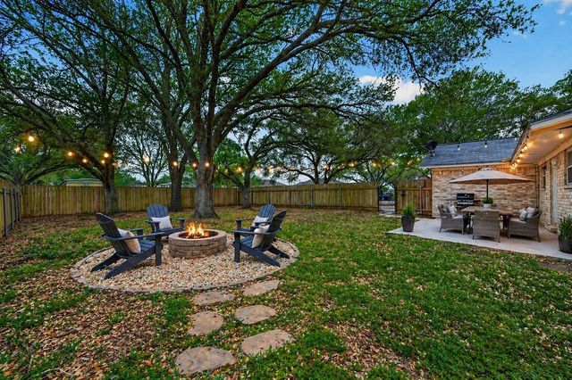 2306 Bunton Drive, El Campo, TX 77437