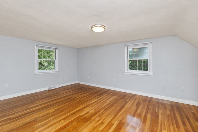 105 Beach St, Foxboro, MA 02035