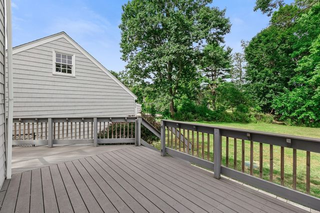 105 Beach St, Foxboro, MA 02035