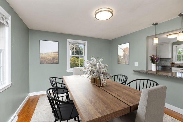105 Beach St, Foxboro, MA 02035