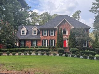 290 Dix Lee On Drive, Fayetteville, GA 30214