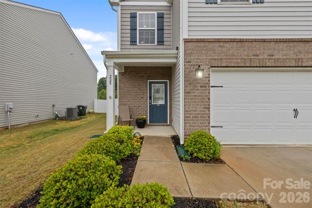225 Final Stretch Lane, Clover, SC 29710