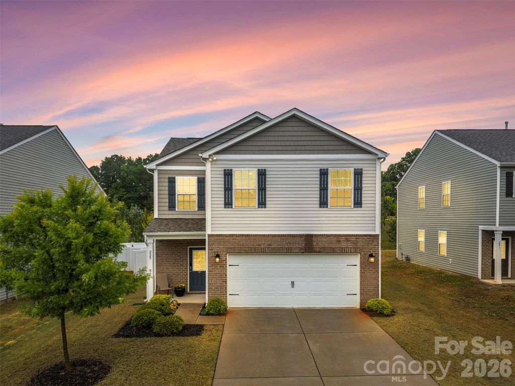 225 Final Stretch Lane, Clover, SC 29710