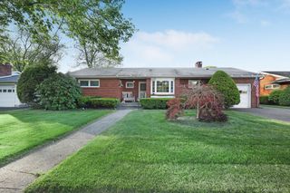 36 Finger Street, Saugerties, NY 12477