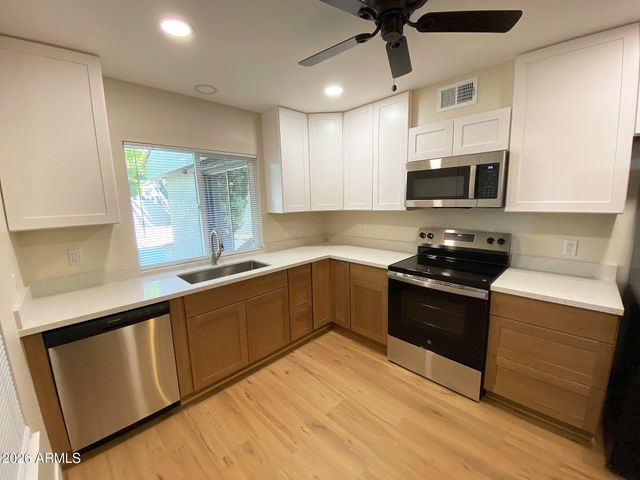 2416 W CARIBBEAN Lane 1, Phoenix, AZ 85023