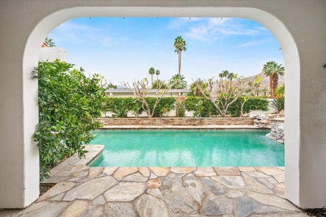 48825 Ave Anselmo, La Quinta, CA 92253