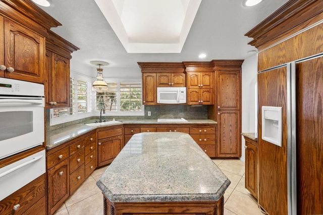 48825 Ave Anselmo, La Quinta, CA 92253