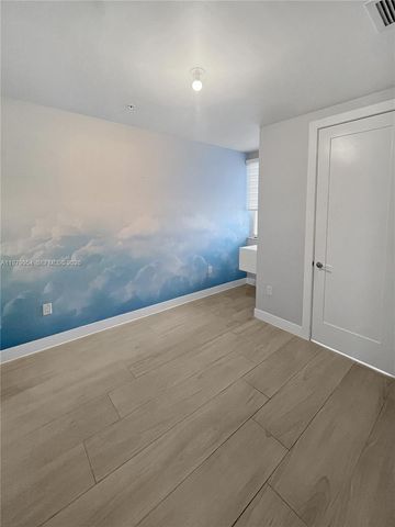 10336 NW 64th St ., Doral, FL 33178