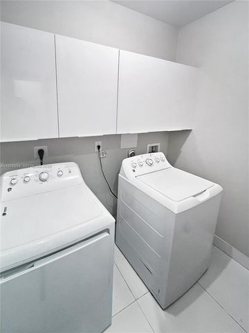 10336 NW 64th St ., Doral, FL 33178