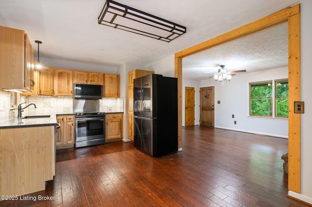 3067 State Hwy 737, Leitchfield, KY 42754