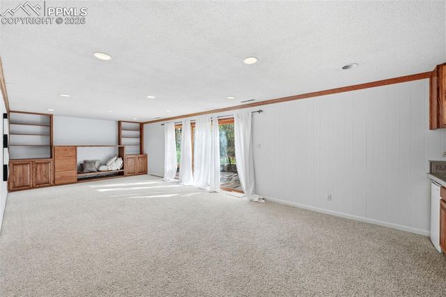 10 Haney Road, Colorado Springs, CO 80906