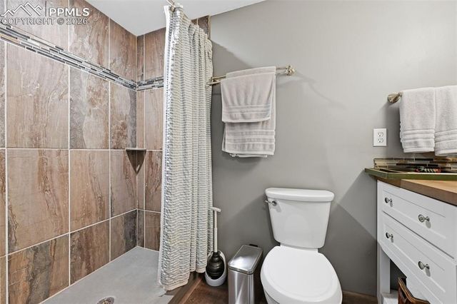 10 Haney Road, Colorado Springs, CO 80906