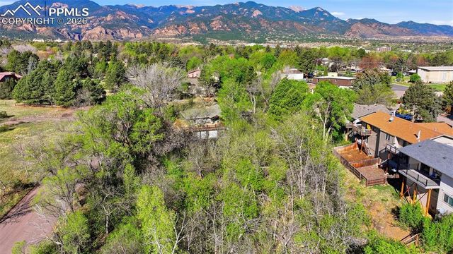 10 Haney Road, Colorado Springs, CO 80906