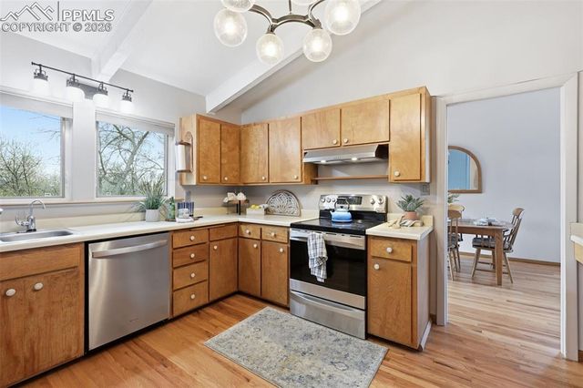 10 Haney Road, Colorado Springs, CO 80906