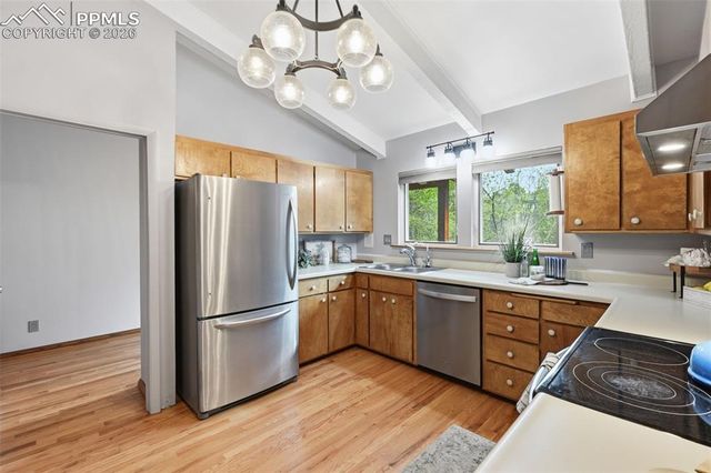 10 Haney Road, Colorado Springs, CO 80906