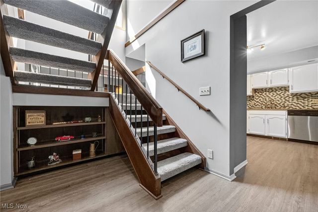 1939 Pine Drive, Kent, OH 44240