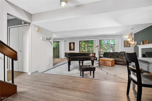 1939 Pine Drive, Kent, OH 44240