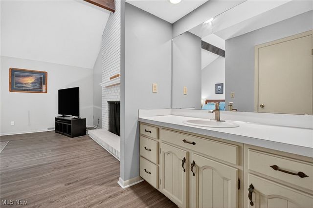 1939 Pine Drive, Kent, OH 44240