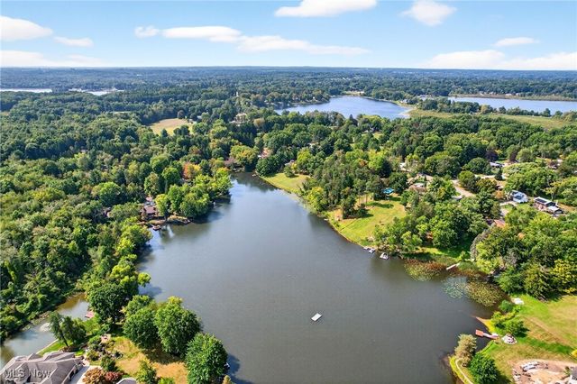 1939 Pine Drive, Kent, OH 44240