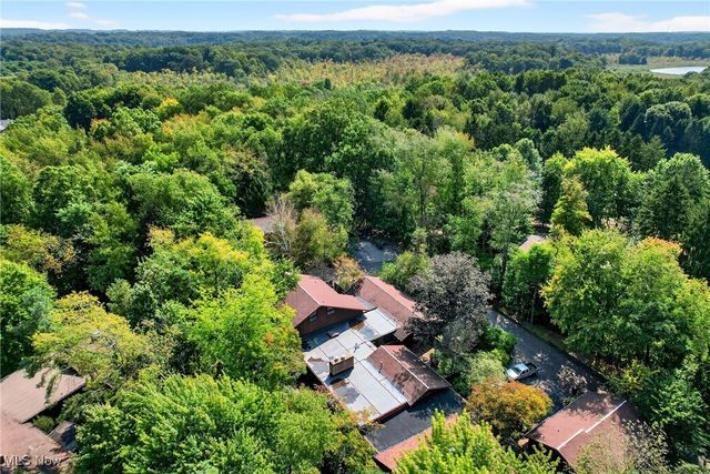 1939 Pine Drive, Kent, OH 44240