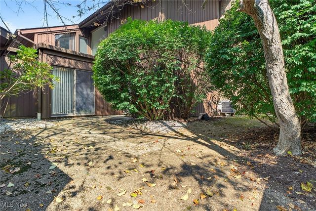 1939 Pine Drive, Kent, OH 44240