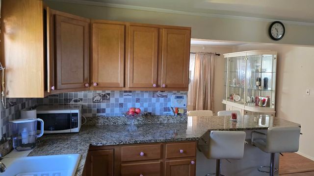 250 Marquette Street, Park Forest, IL 60466