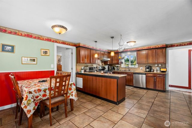 7322 14th Avenue NE, Olympia, WA 98516