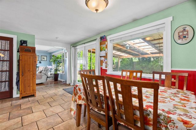 7322 14th Avenue NE, Olympia, WA 98516