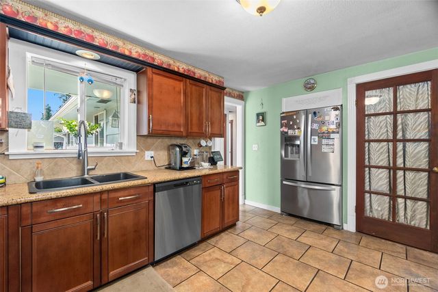 7322 14th Avenue NE, Olympia, WA 98516