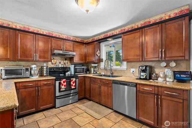 7322 14th Avenue NE, Olympia, WA 98516
