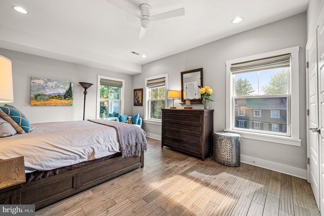 109 W GRAVERS LN, Philadelphia, PA 19118