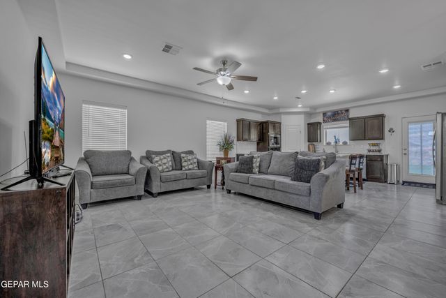 553 OAKMONT, El Paso, TX 79928