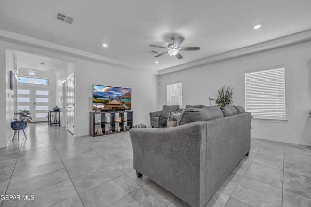 553 OAKMONT, El Paso, TX 79928