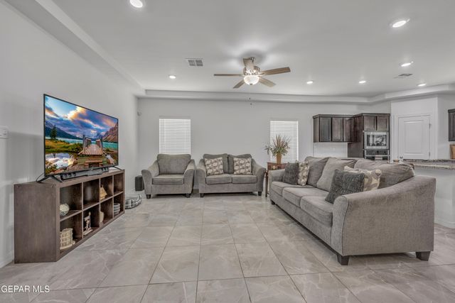 553 OAKMONT, El Paso, TX 79928