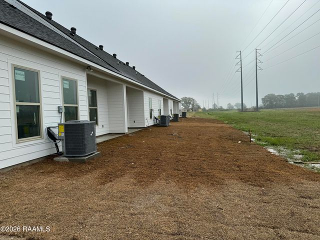 105 Maplebrook Way, Youngsville, LA 70592