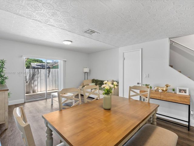 2685 NE 15th St, Pompano Beach, FL 33062