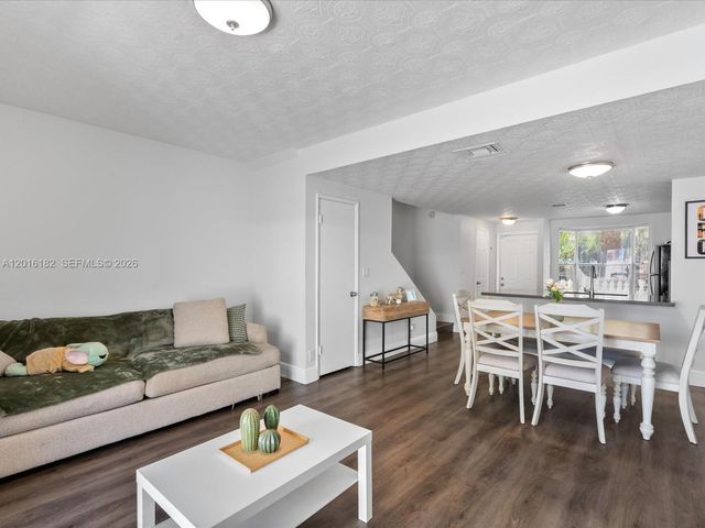2685 NE 15th St, Pompano Beach, FL 33062