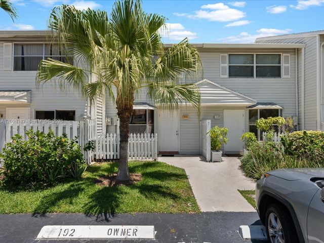 2685 NE 15th St, Pompano Beach, FL 33062
