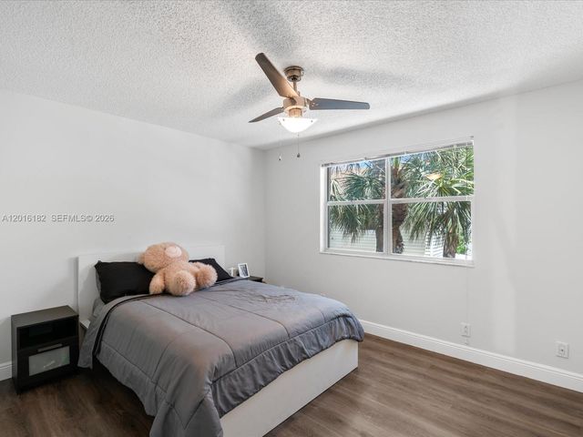 2685 NE 15th St, Pompano Beach, FL 33062