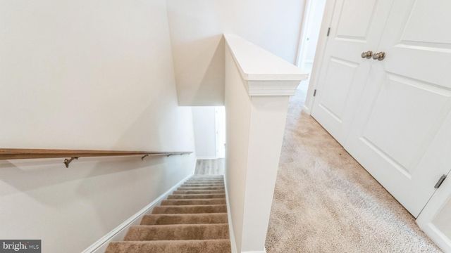 8325 BRODIE COURT, Breinigsville, PA 18031
