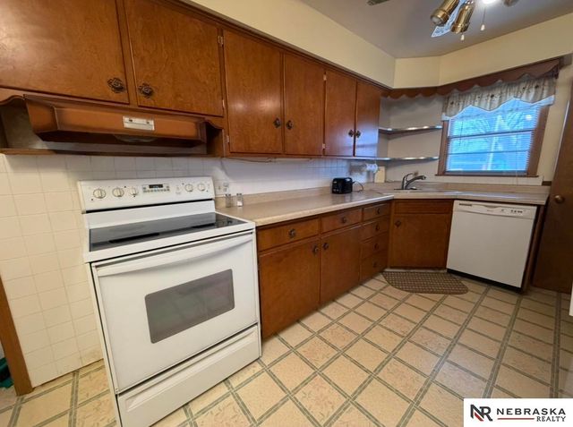 7277 Frederick Street, Omaha, NE 68124