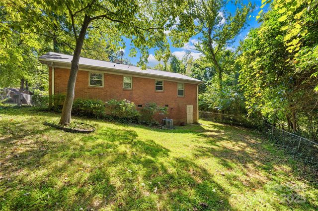 1955 Arnold Drive, Charlotte, NC 28205