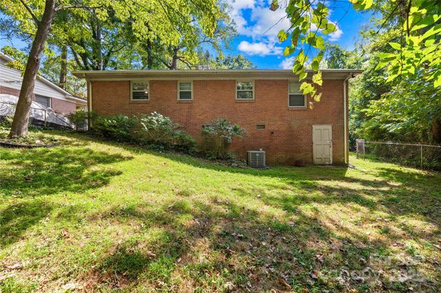 1955 Arnold Drive, Charlotte, NC 28205