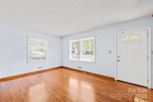 1955 Arnold Drive, Charlotte, NC 28205