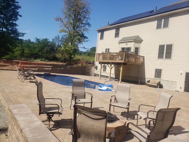 12 Callaway Drive, Monroe, NY 10950