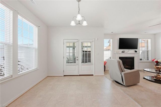 129 Brookside LN, Suffolk, VA 23434